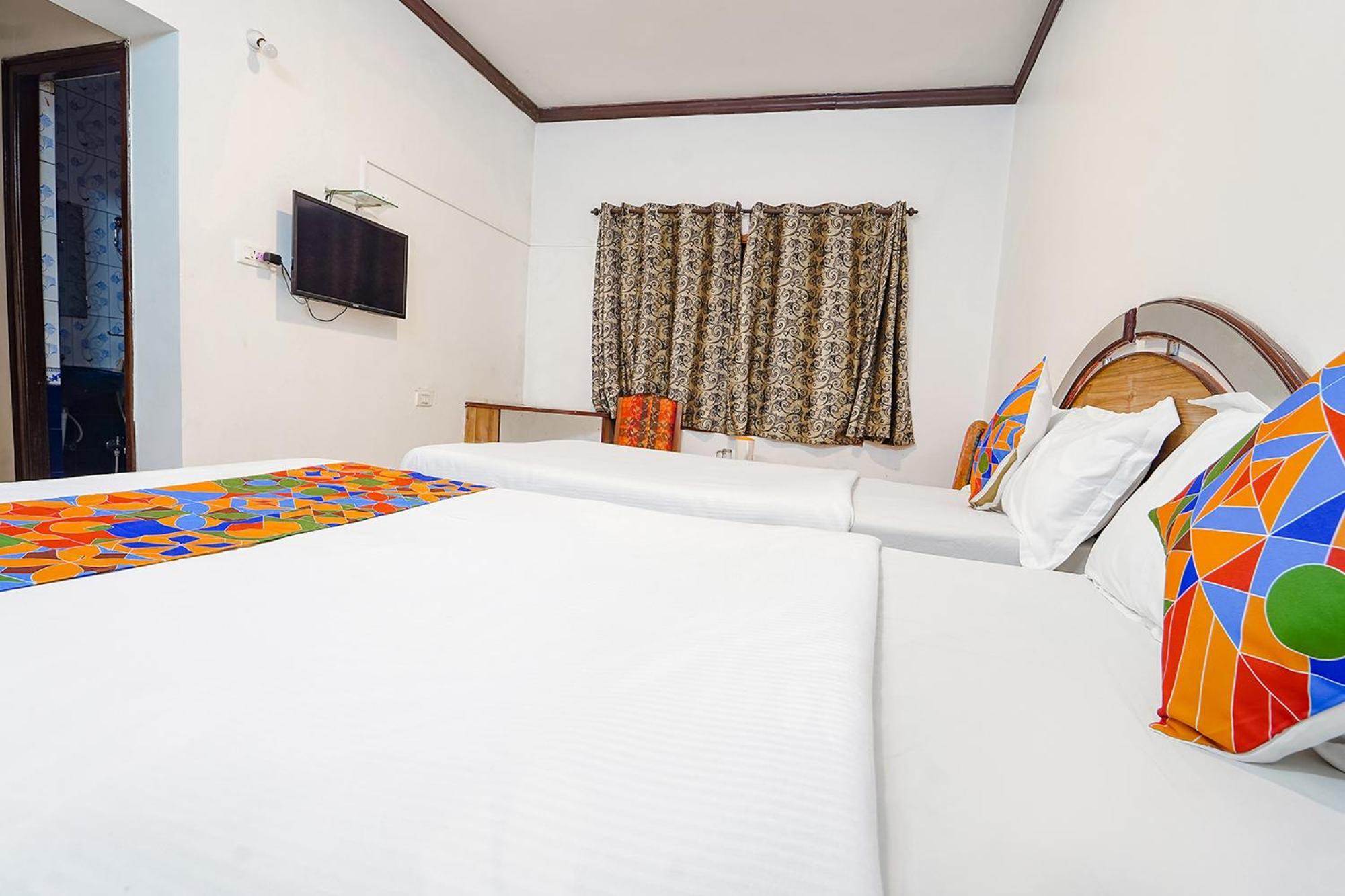 Orchid Inn Udagamandalam Exterior foto